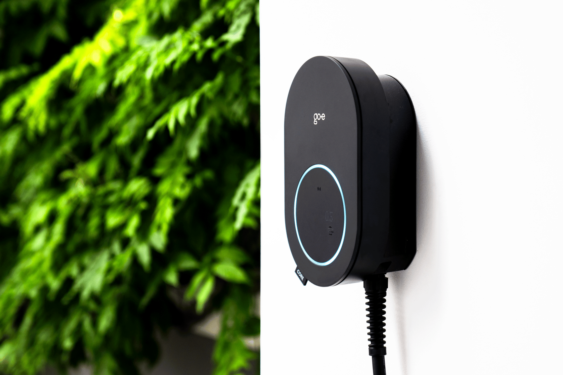go-e Charger CORE Wallbox (bis 22 kW) mit Typ 2-Ladekabel