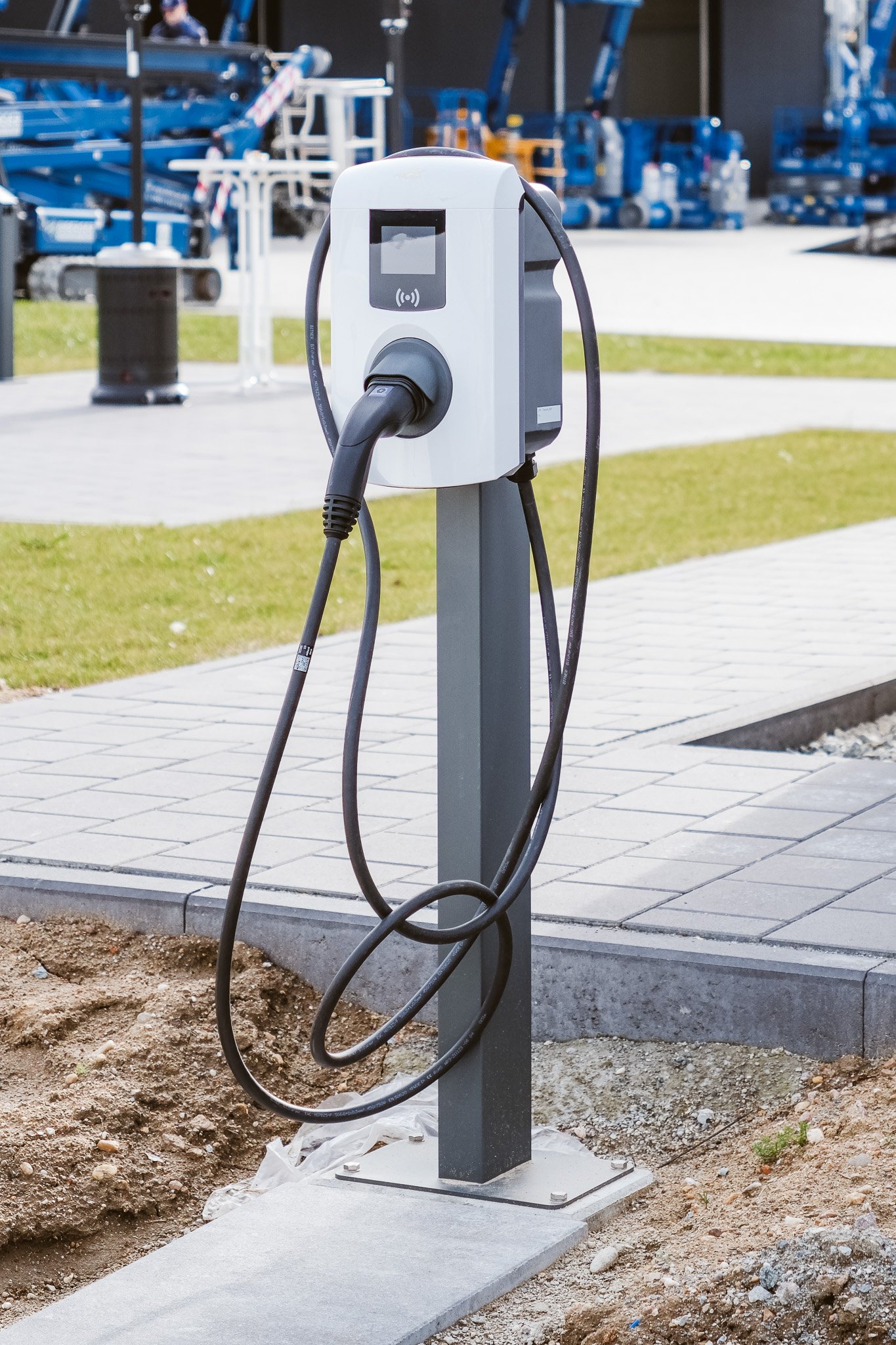 Alfen Eve Single Pro-line DE Wallbox mit Typ 2-Ladekabel (bis 22 kW, Eichrecht)