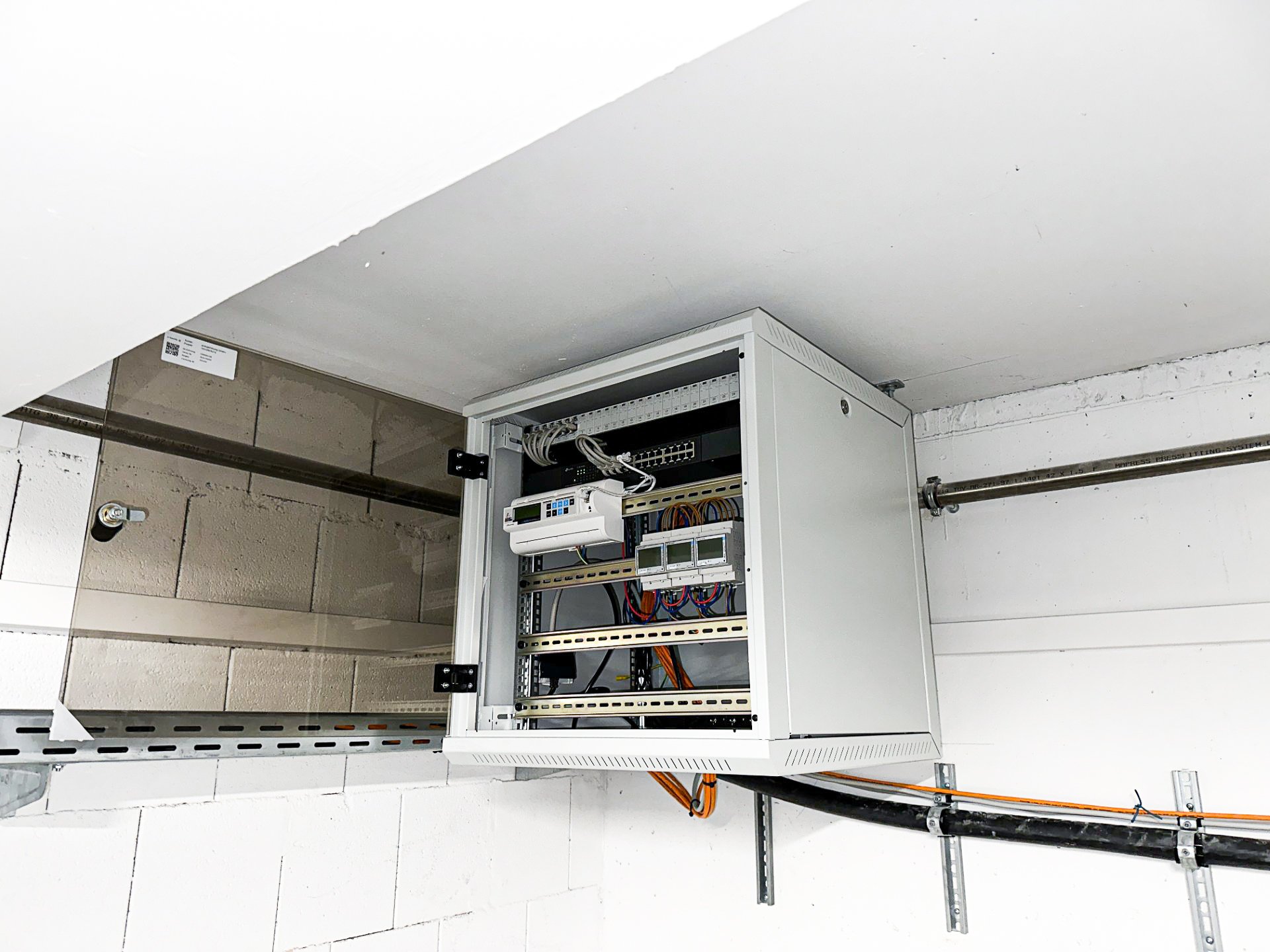 ST-Solution Netzwerk Innenschrank