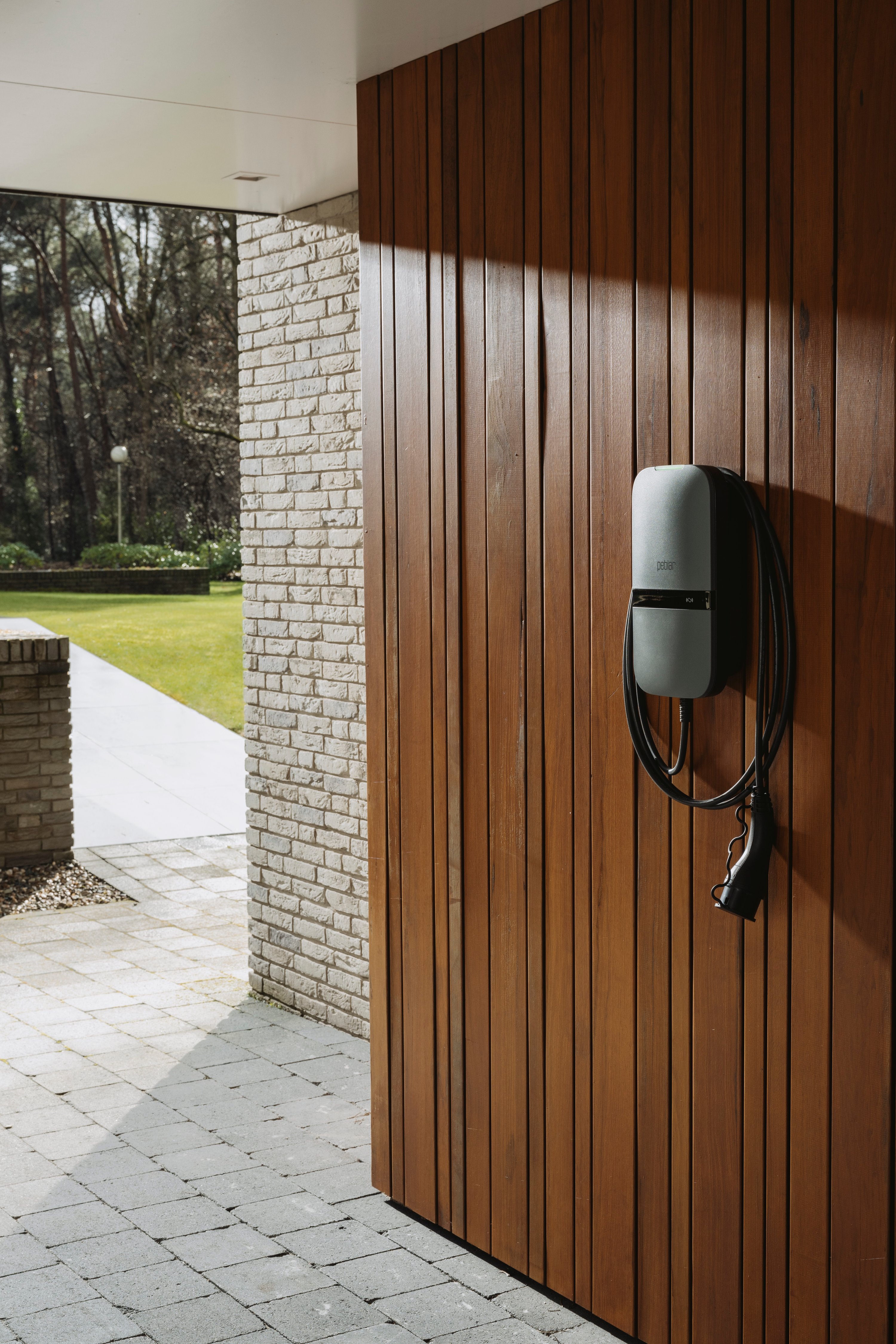 Peblar Business Wallbox mit Typ 2-Ladekabel (bis 22 kW, MID)