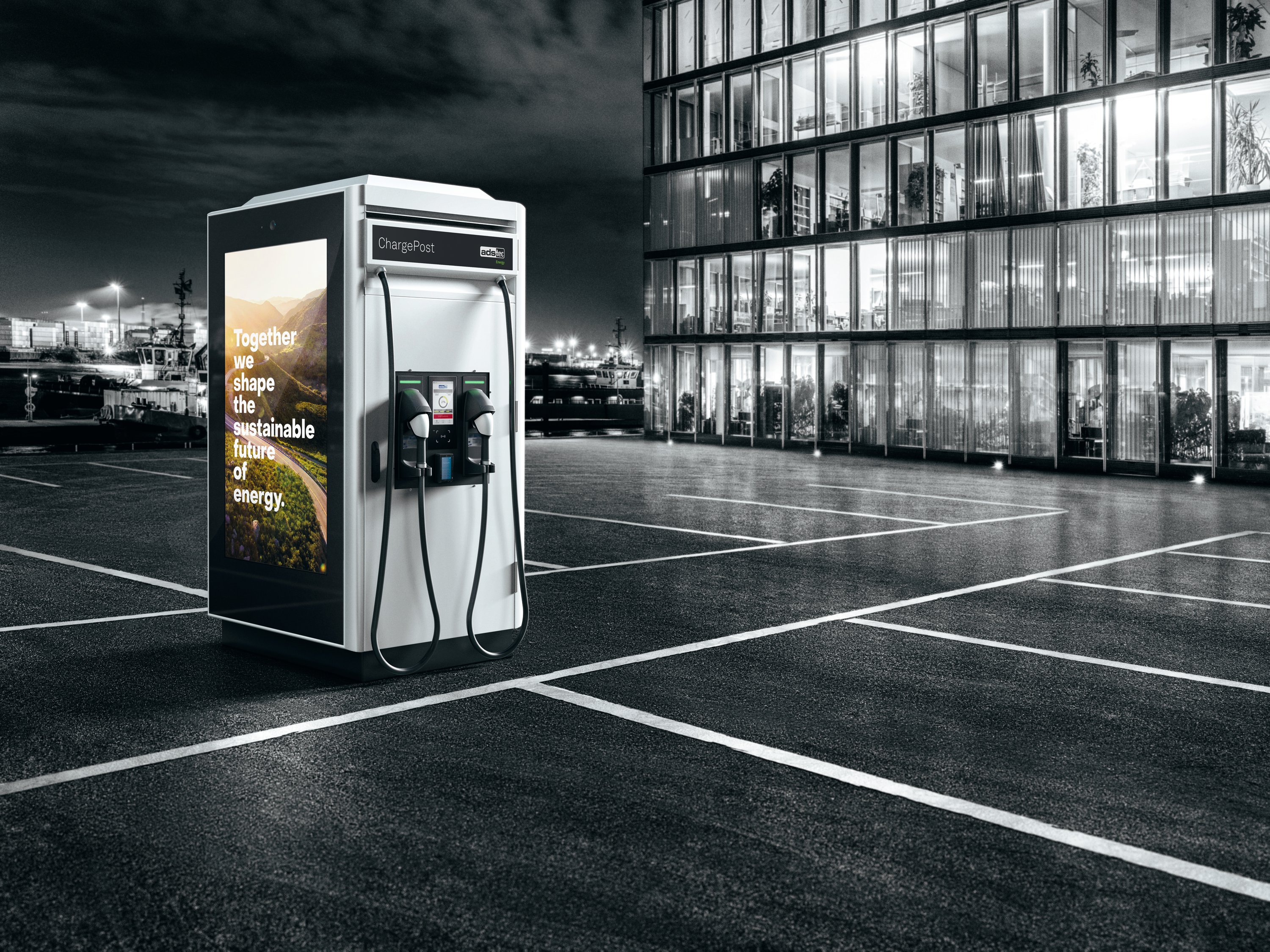 ADS-TEC Energy ChargePost DC-Ladesäule inkl. Batteriespeicher mit 2 CCS2-Ladekabel (bis zu 300 kW)